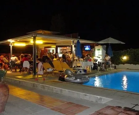 Aparthotel Alexandros M 2*